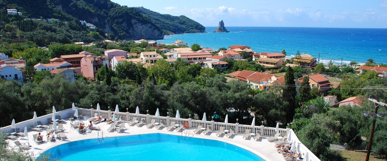 Автобусна почивка на остров Корфу 