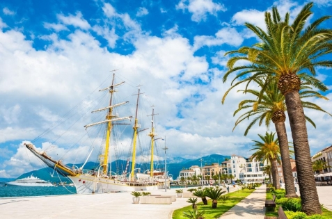 24-ти май в Улцин,Тиват, Будва, Бар и Шкодра