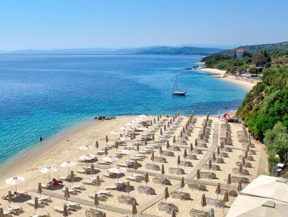 Почивка в Гърция - хотел Aristothelis Holiday resort 4* с автобус