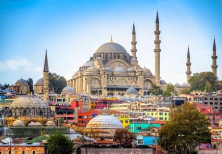 Уикенд програми