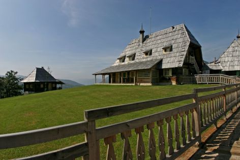 Екскурзия в СЪРБИЯ - В плен на планината Мокра Гора - екскурзия с автобус