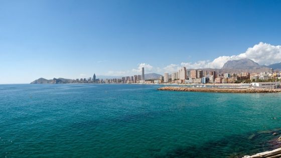 Почивка в ИСПАНИЯ - КОСТА БЛАНКА, БЕНИДОРМ - със самолет,на български език! Специална ваканционна програма за туристи над 55 години & техните приятели!