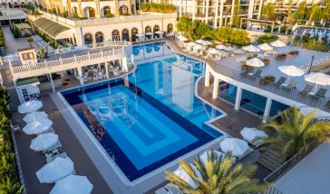 J'ADORE DELUXE HOTEL & SPA