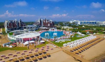 SELECTUM LUXURY RESORT