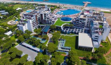 SELECTUM LUXURY RESORT