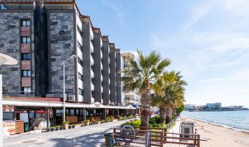 SUNDAY BEACH HOTEL