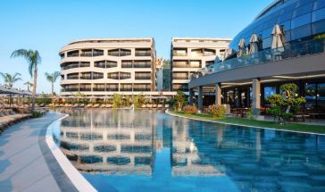 LIU RESORTS