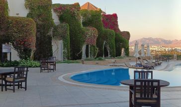 EDEN ROCK NAAMA BAY