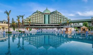 DELPHIN PALACE DELUXE