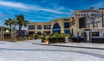 Cataract Resort