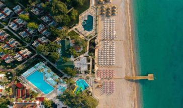 Pirates Beach Club
