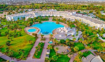 Royal Garden Palace Superior