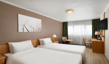 Danubius Hotel Hungaria  или Danubius Hotel Arena