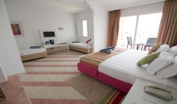 SIMBA CLUB - Golden Tulip Taj Sultan Premium